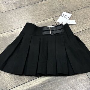 New Zara Kids Black Pleated Skirt with Belt 6-7